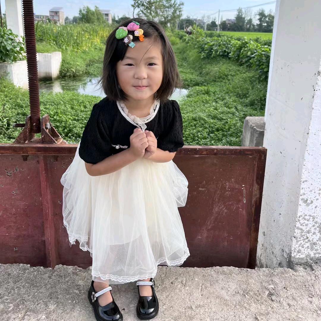 三三两两