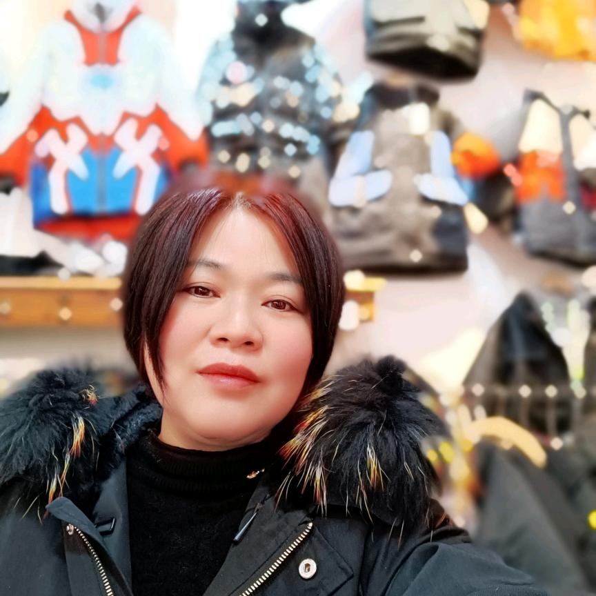 秀山木偶童话童装实体店