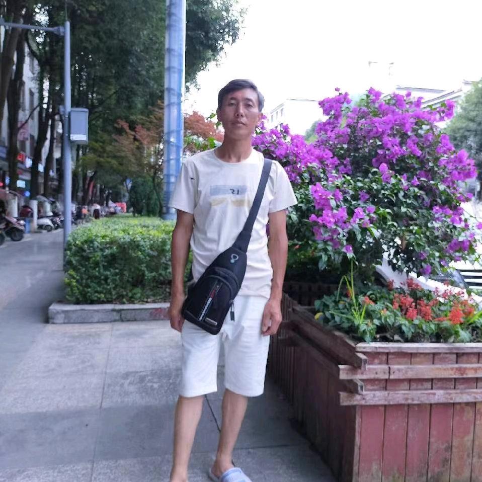 人生难有几少年，甘