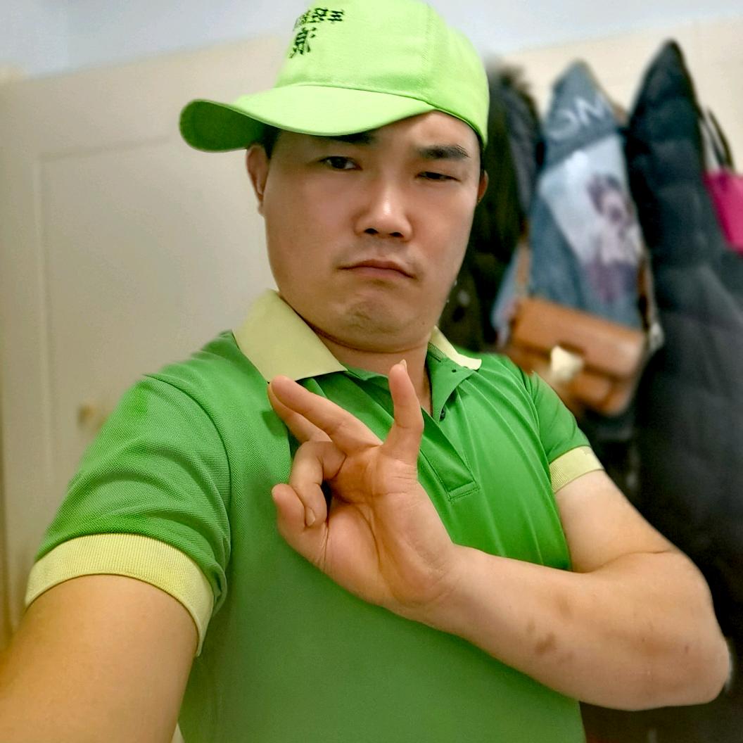 殷多多          (殷记卷饼)