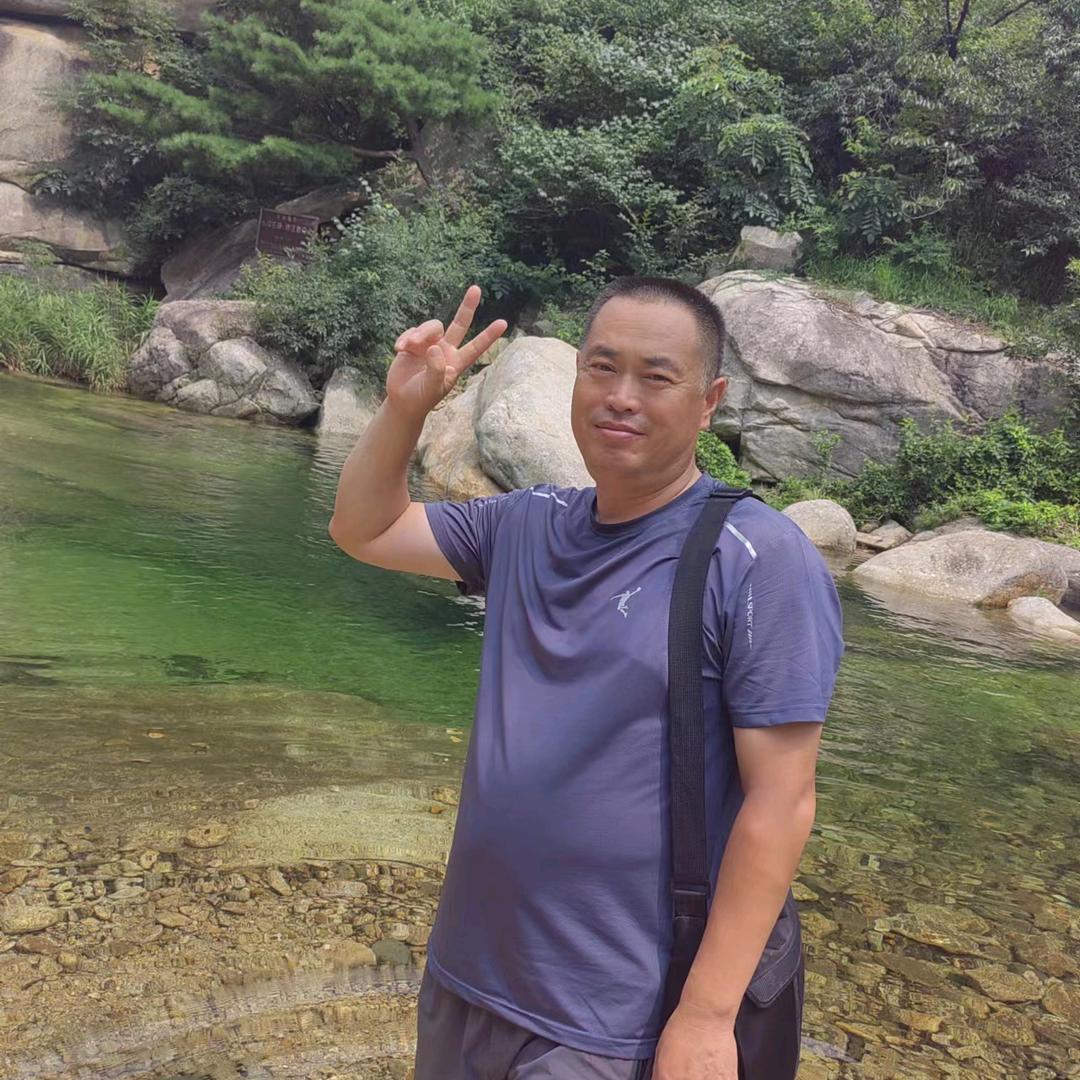 迷茫困惑的小方挽头像