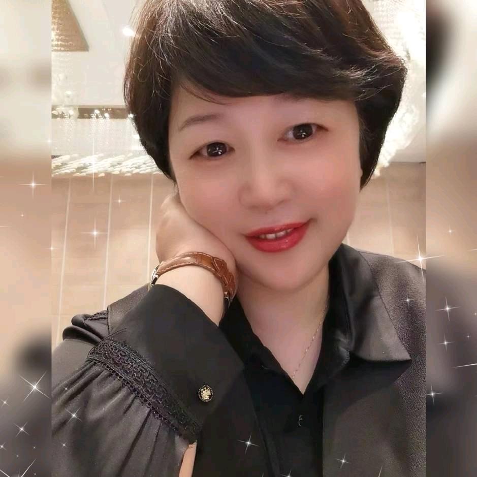 丰利七彩服饰品牌集合店