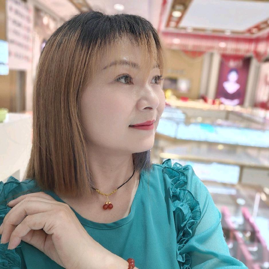 自贡成佳镇周大金珠宝