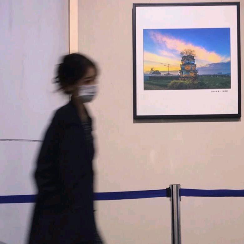 ①张不够花.