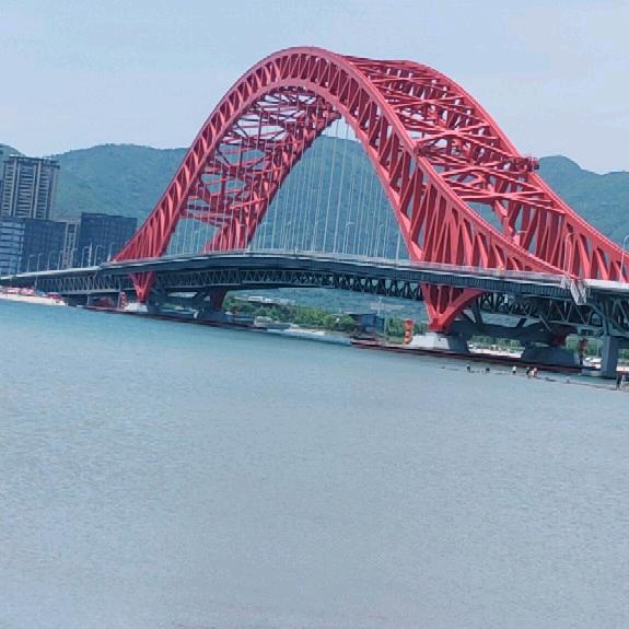 月光下的孤城