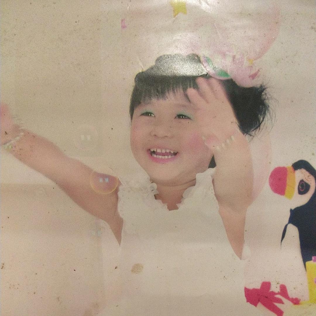 王