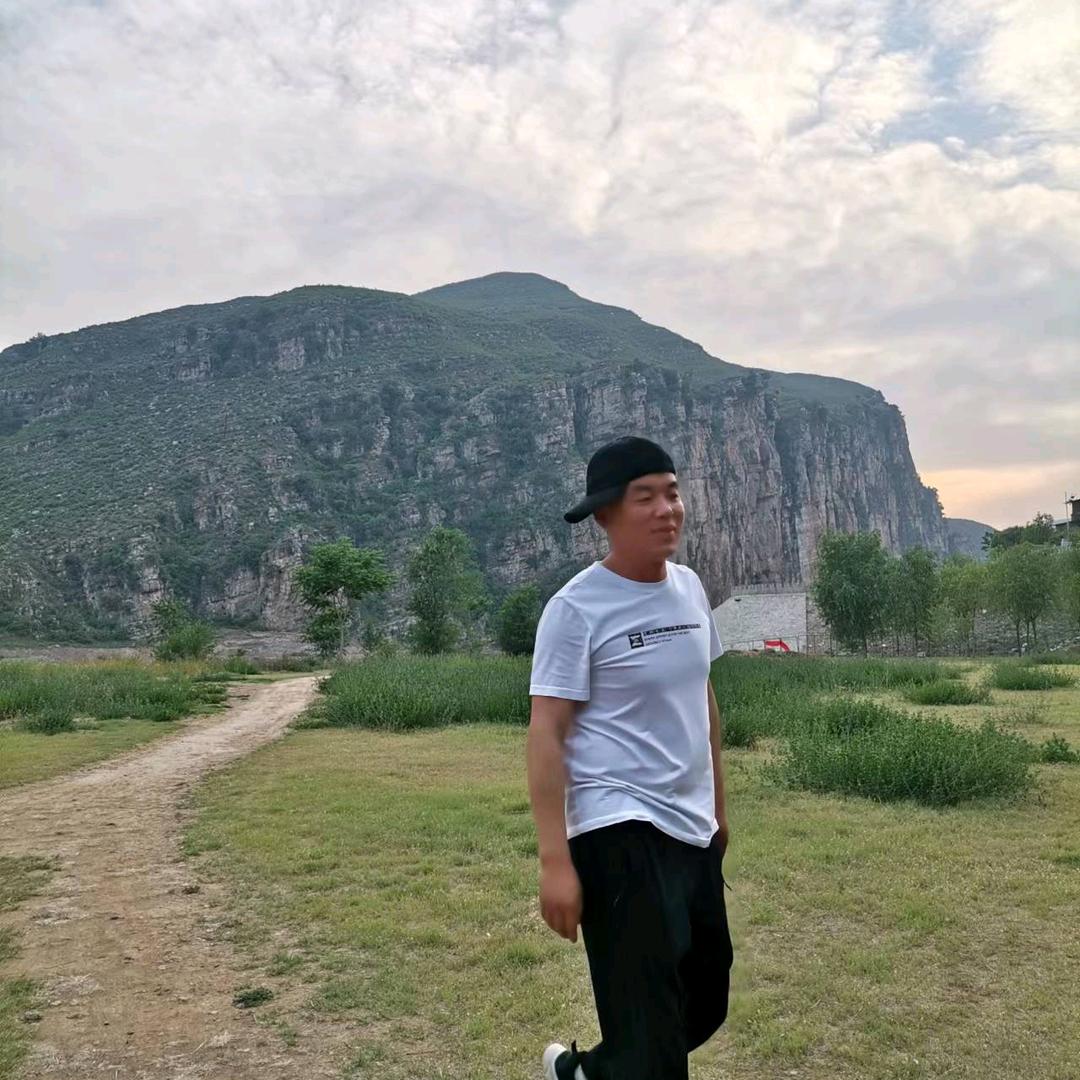 🇨🇳星光不问赶路人🇨🇳
