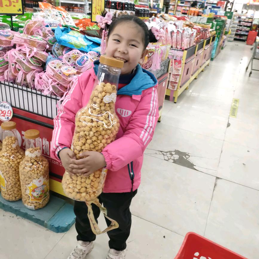 零食小铺的佳丽人生