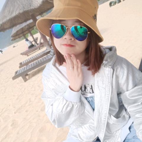 美女也会ᵉᵐᵒ