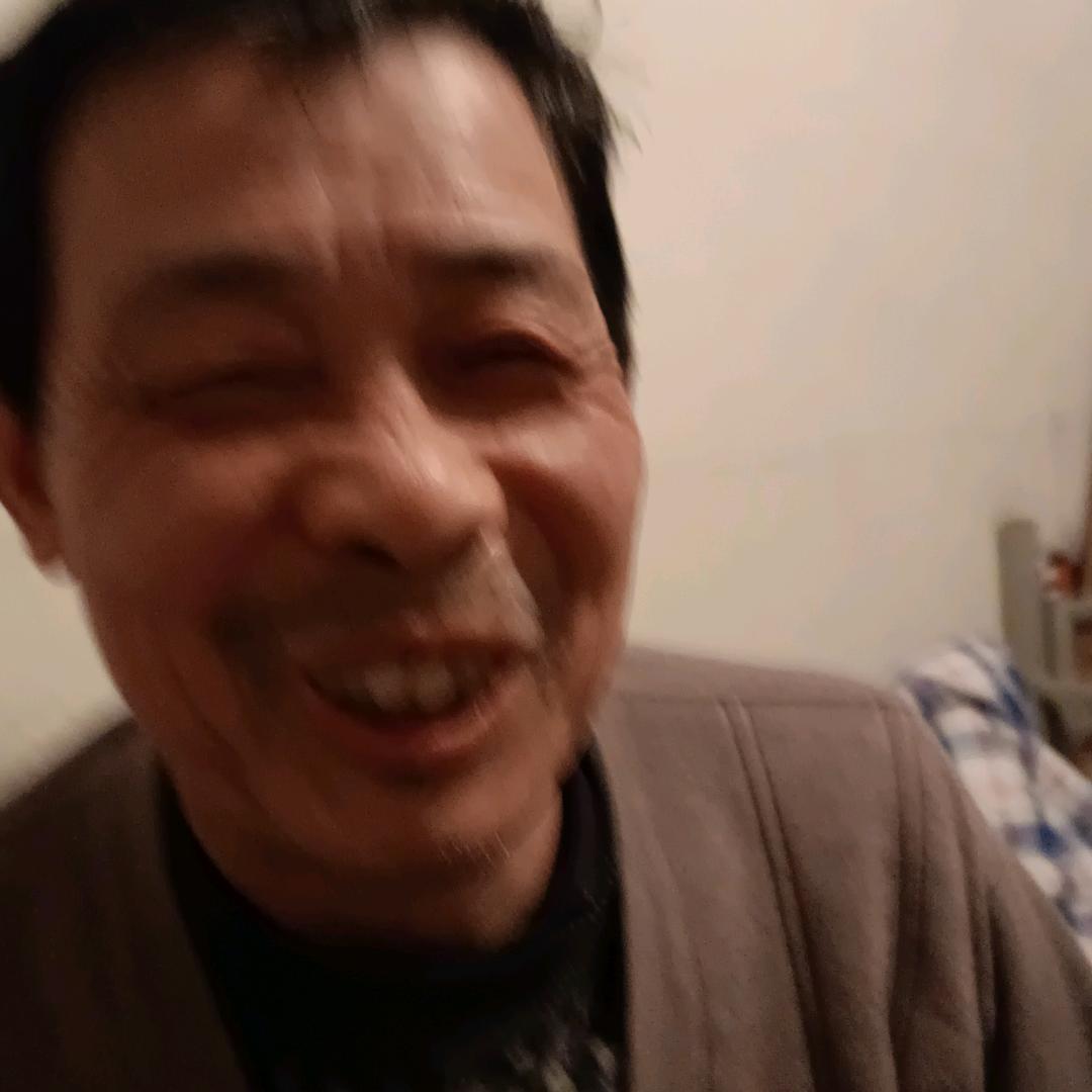 用户5275729298303