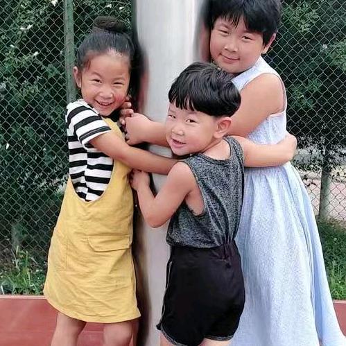 老梁同志