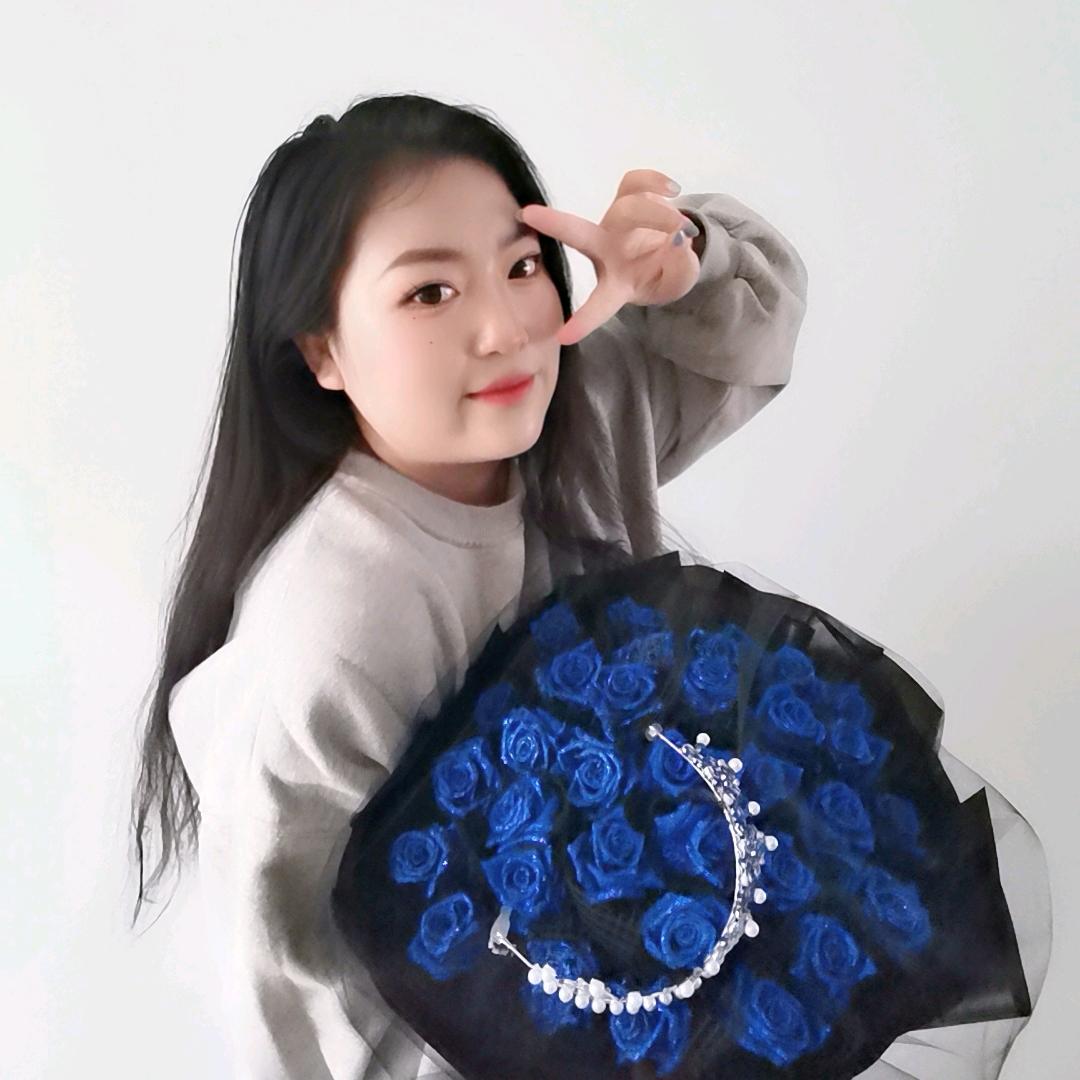 芷间美甲工作室（定制穿戴甲）