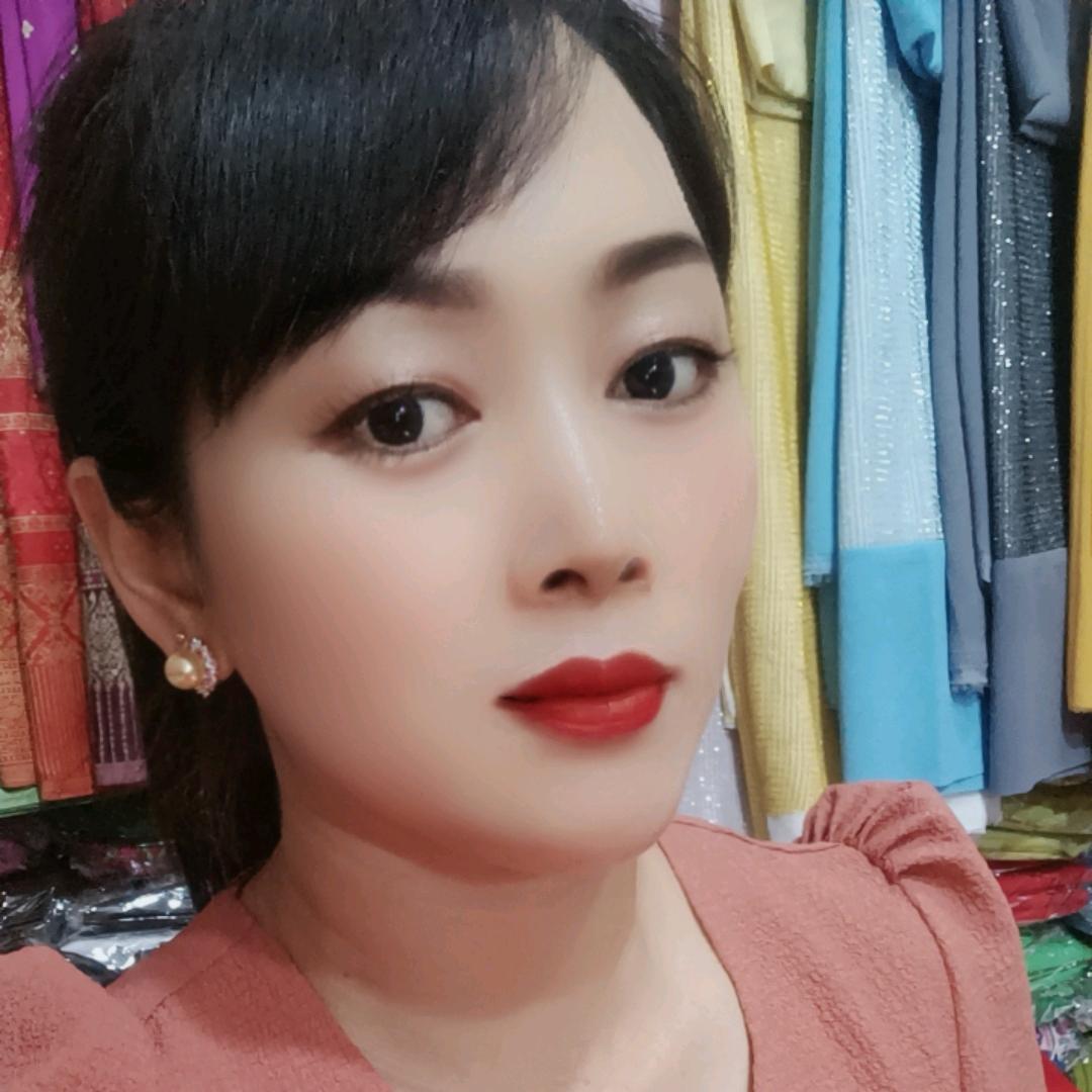 艾爱傣族服装