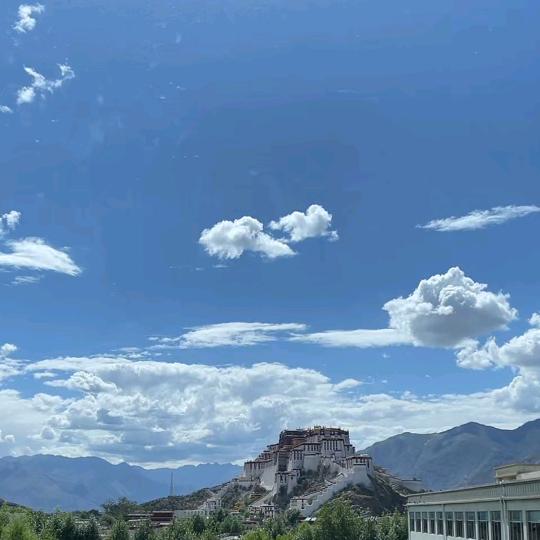 ✨蓝天白云☁️郝开心💖💝