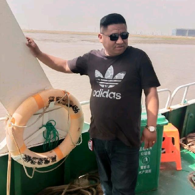 詹运贝