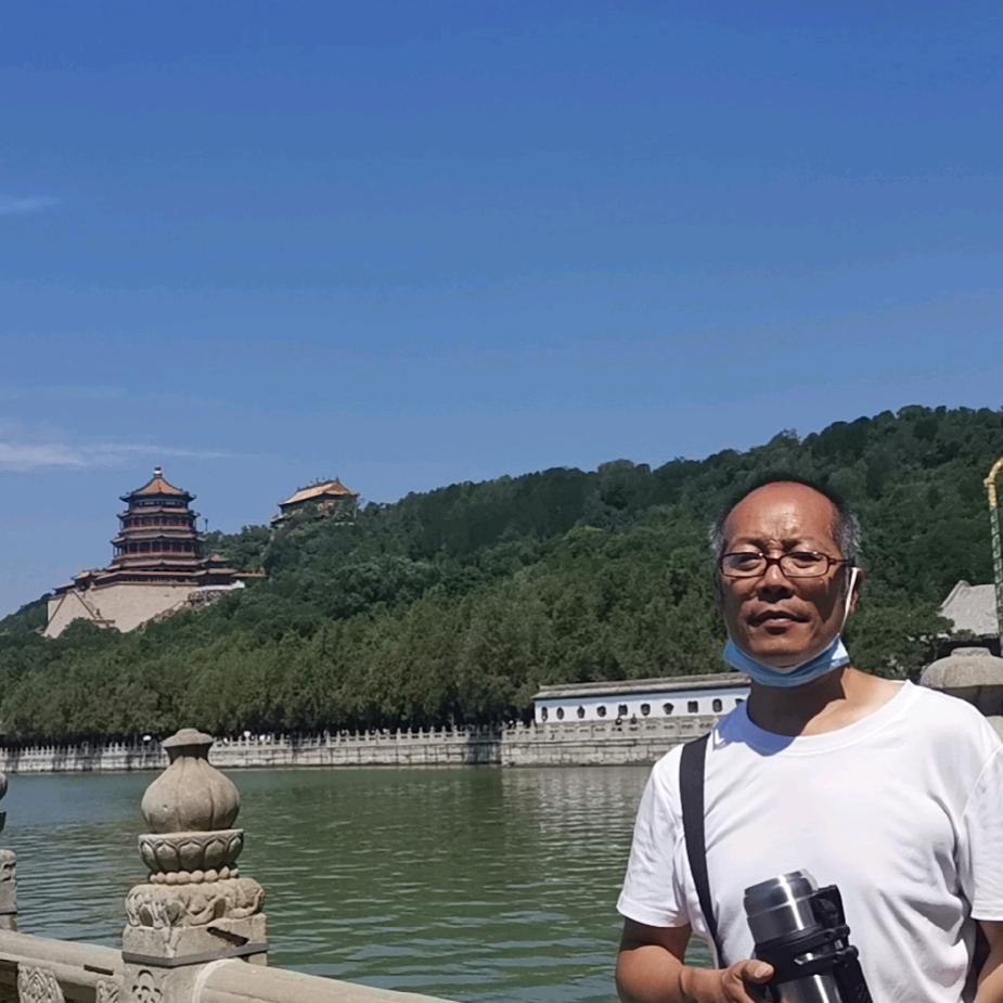 何万平