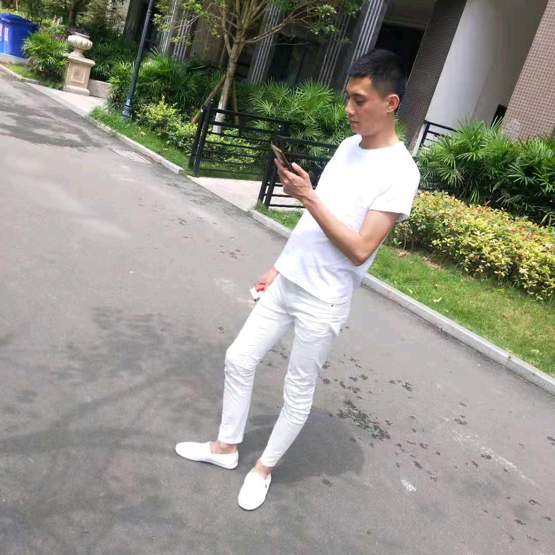 (❁熊´︶`猫❁)眼