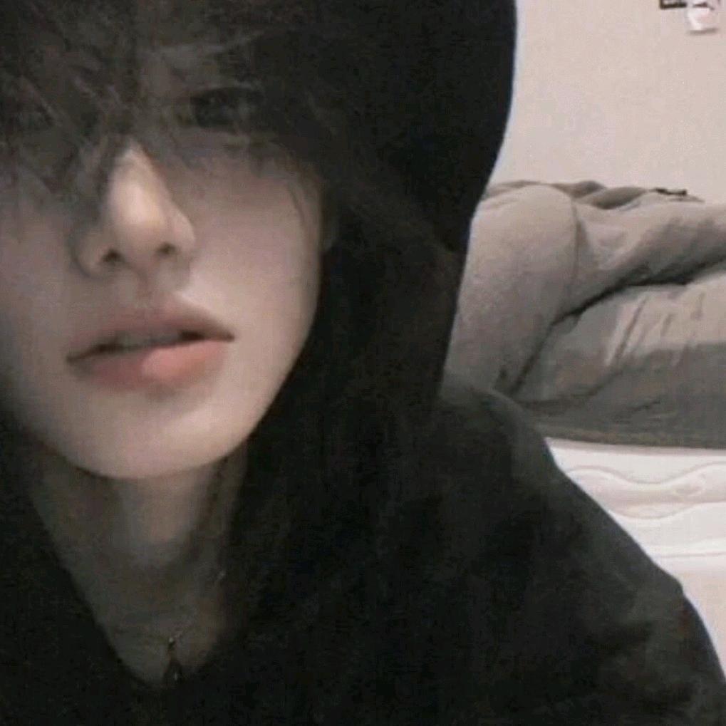 池塘里的🐟ᰔᩚ