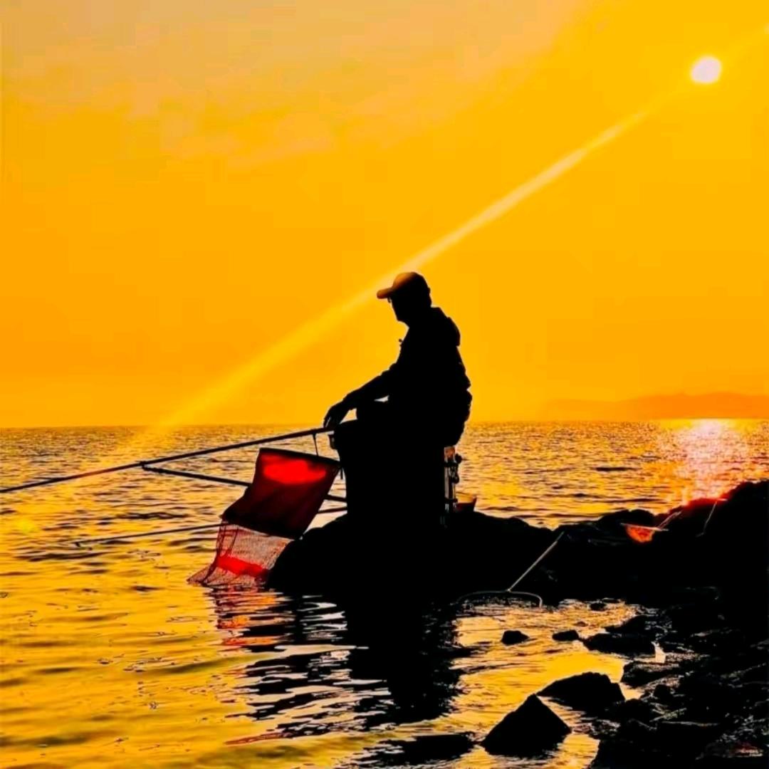 爱野钓的小伙子