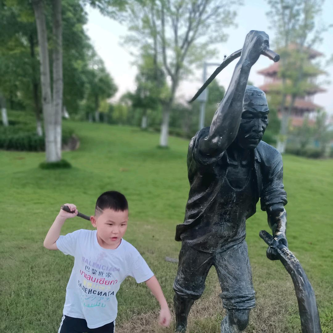 小阿君（加油吧少年）