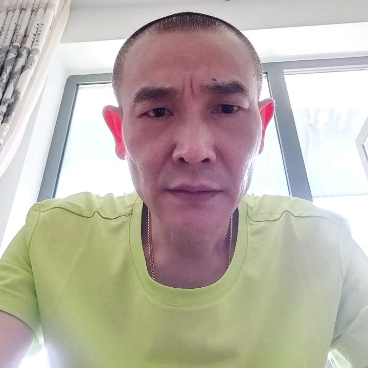李五