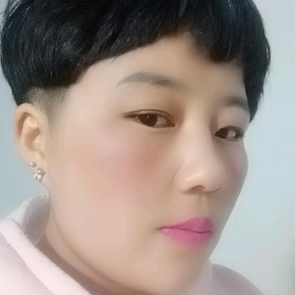 可爱的坏小猫