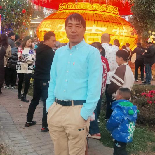 得意，夜猫男