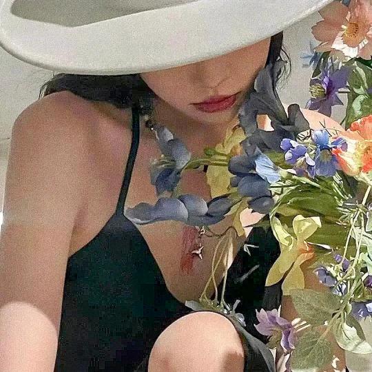 不许人间见白头！♡