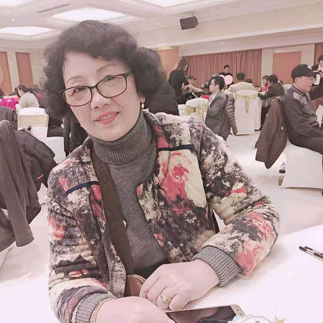 高梅花19955386361