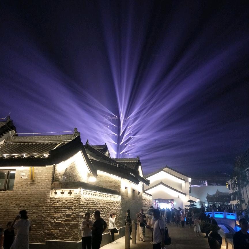 瑞哥  小刘