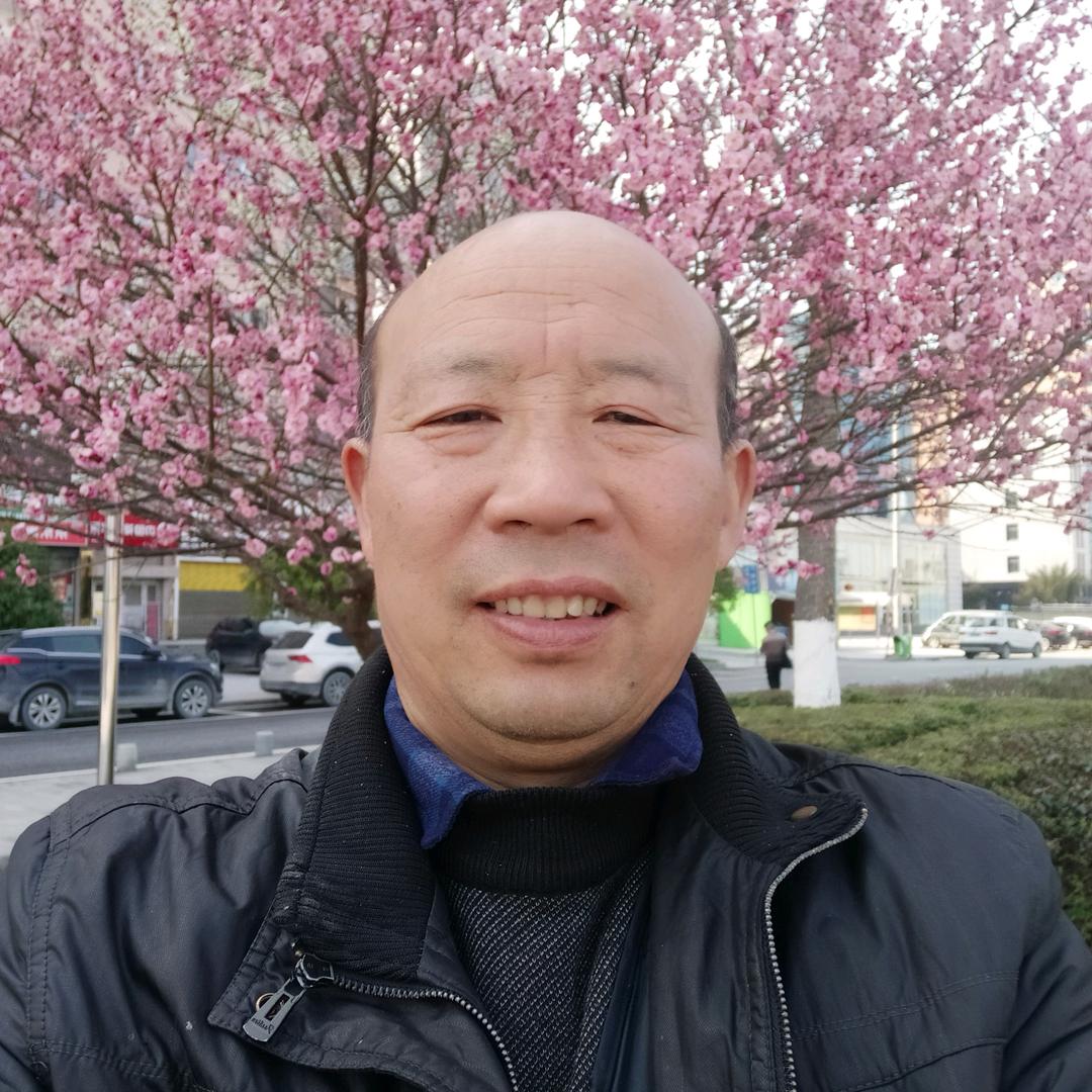 专业打墙，打瓷砖，拖沙，13476936