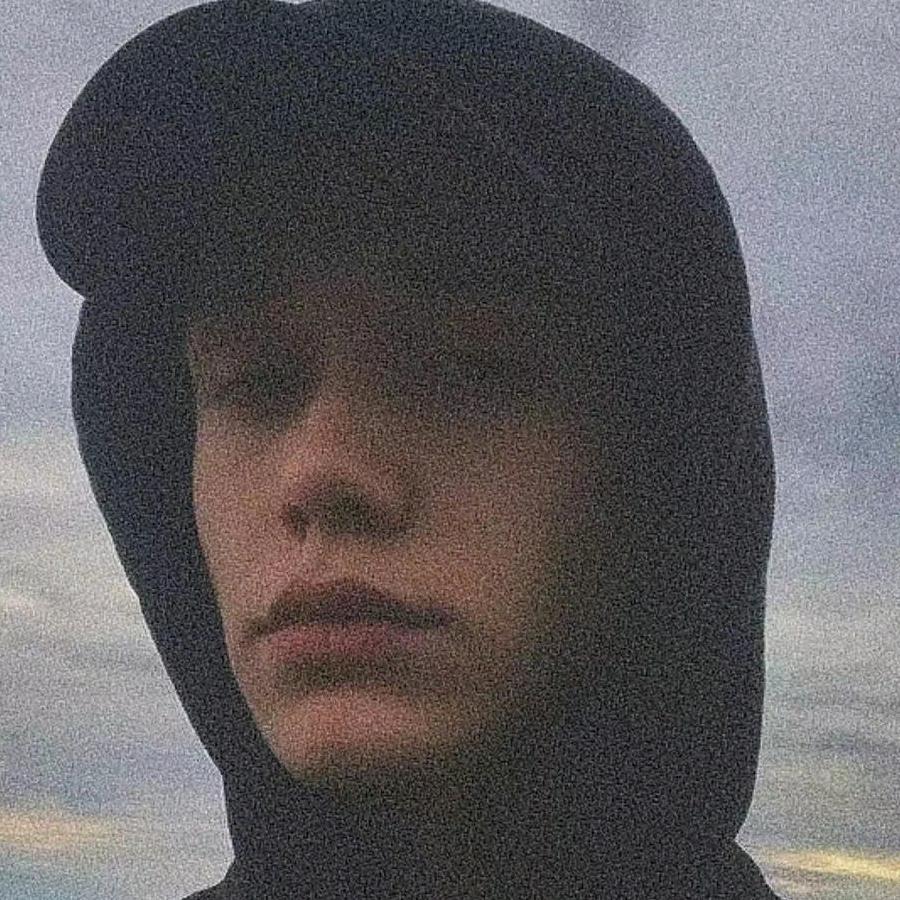 矫情的彭于晏…