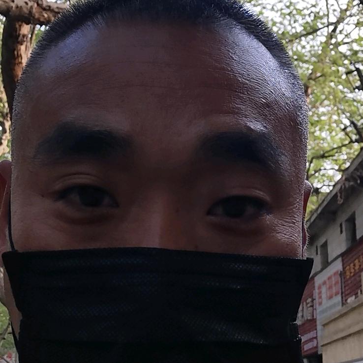 嘿俊哥😀😀😀