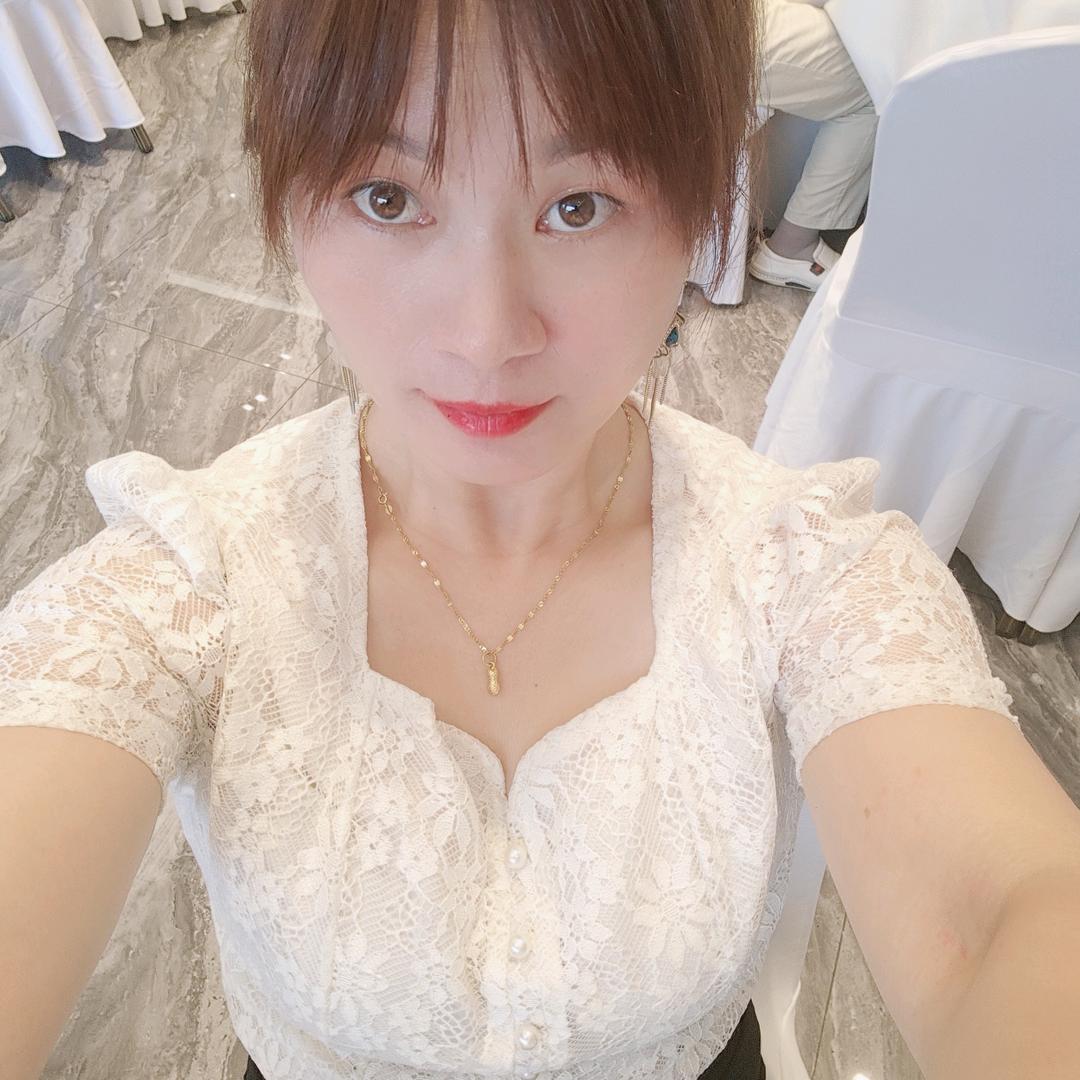 阿丽