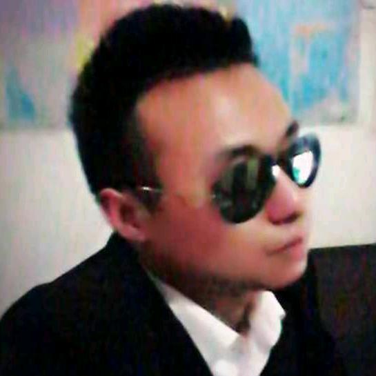 张晓龙，龙哥