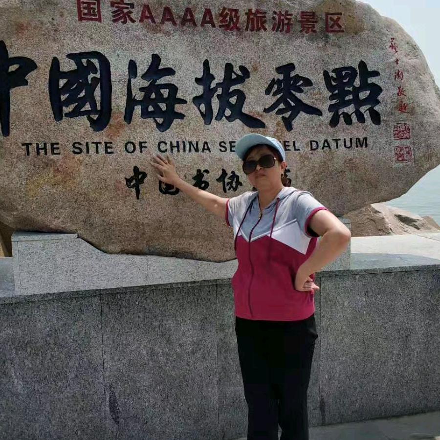 抖英英