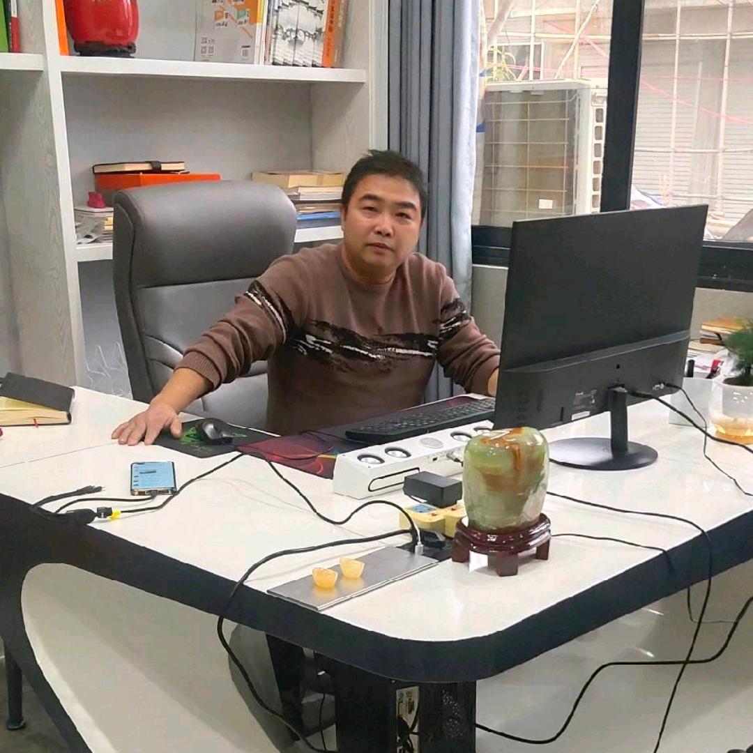 三江县澳伦美仿石漆工厂直销头像