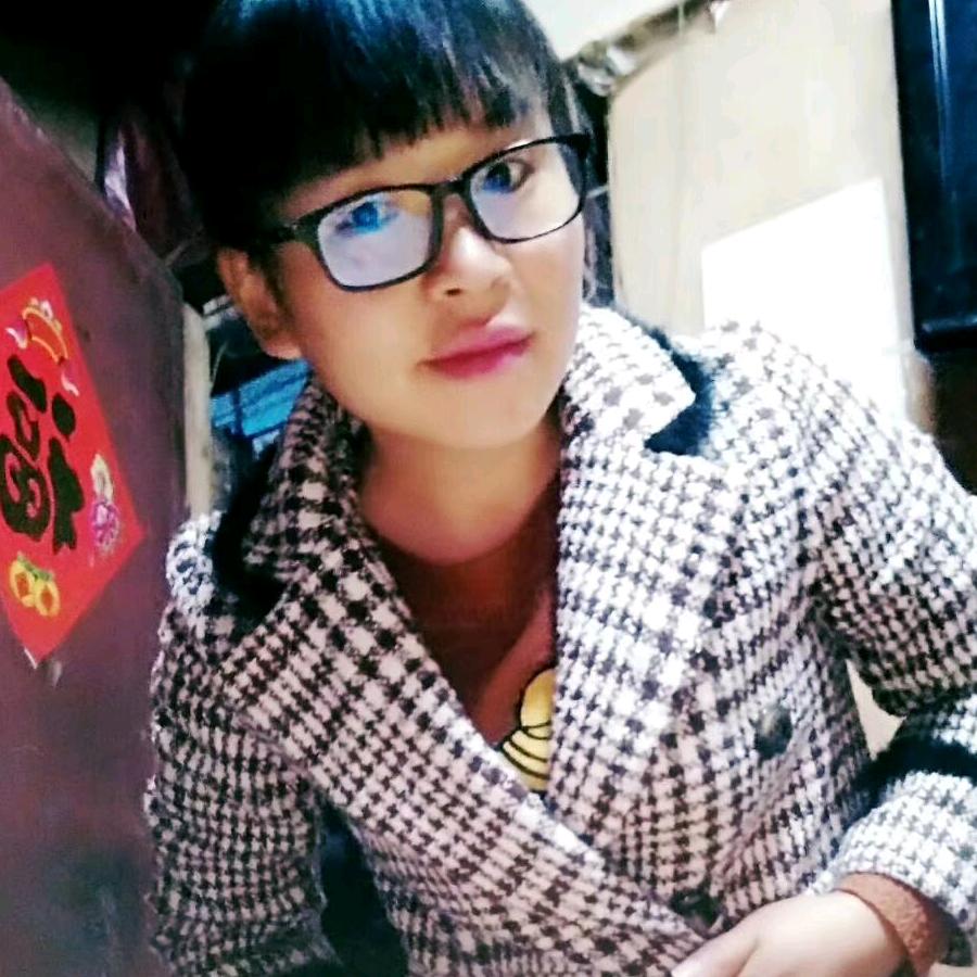 @玲