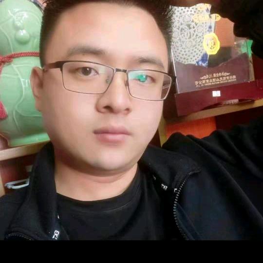 青岛鲜啤 绍兴黄酒小哥