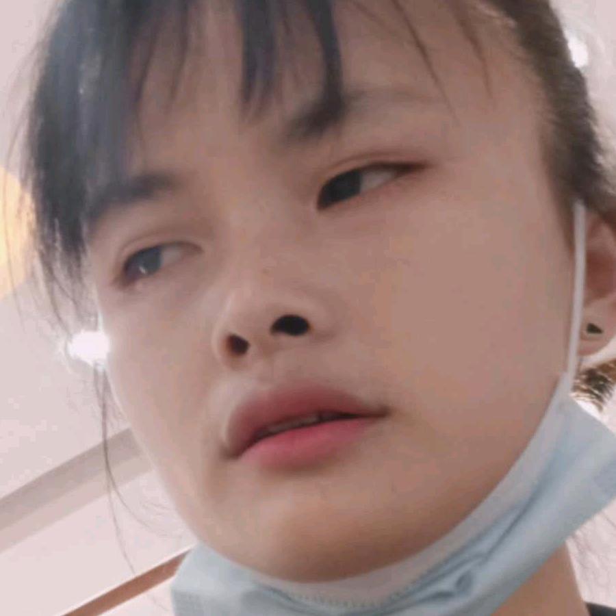 买面粉坨子的姐姐