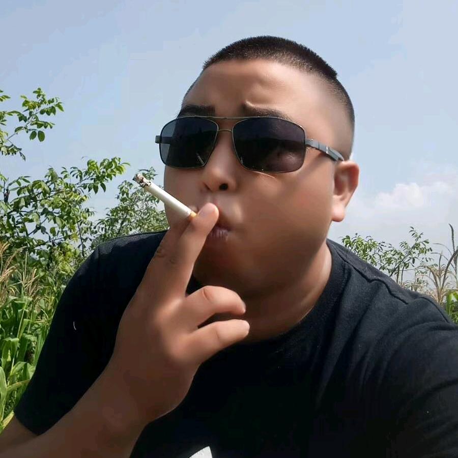 请叫我杨少  \  杨正邦