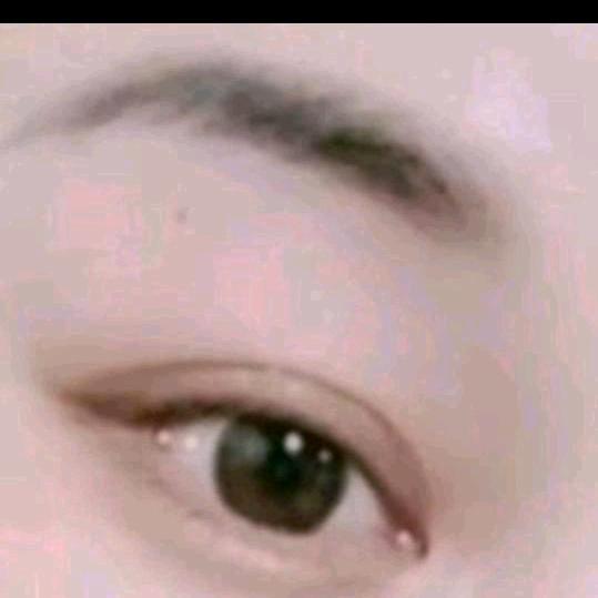 王姐家里有三个他