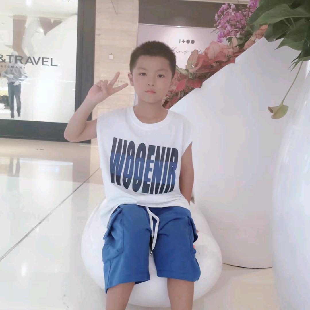 嘉骏