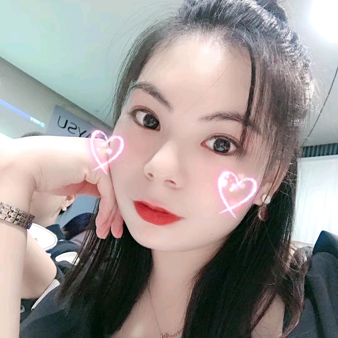 语茹👨‍👩‍👧‍👧