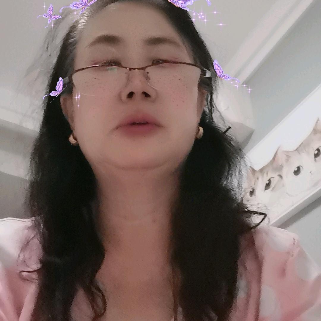 甜园小区洪运批发超市洪运夫人