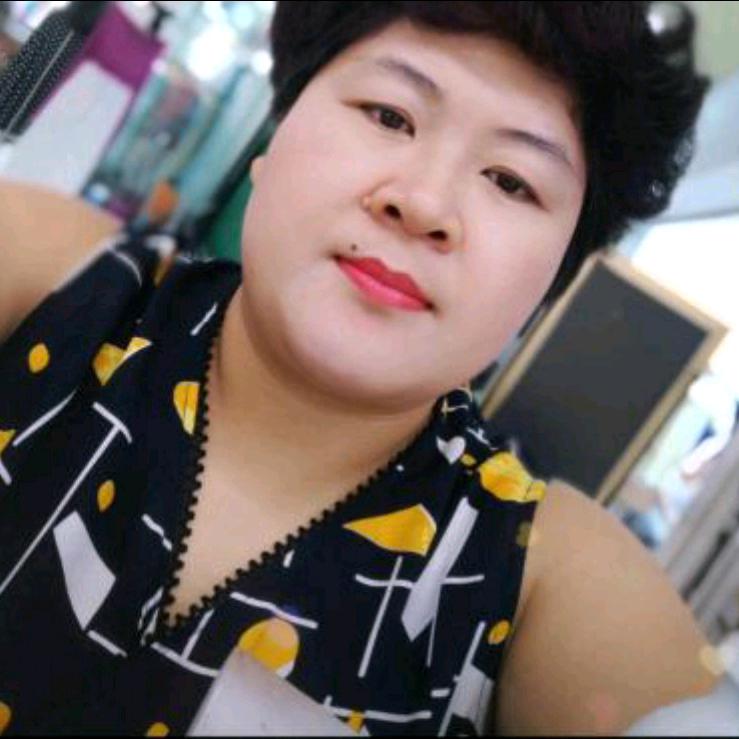 栾姐一家人