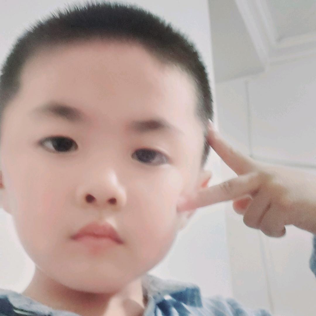 浩乐小帅哥
