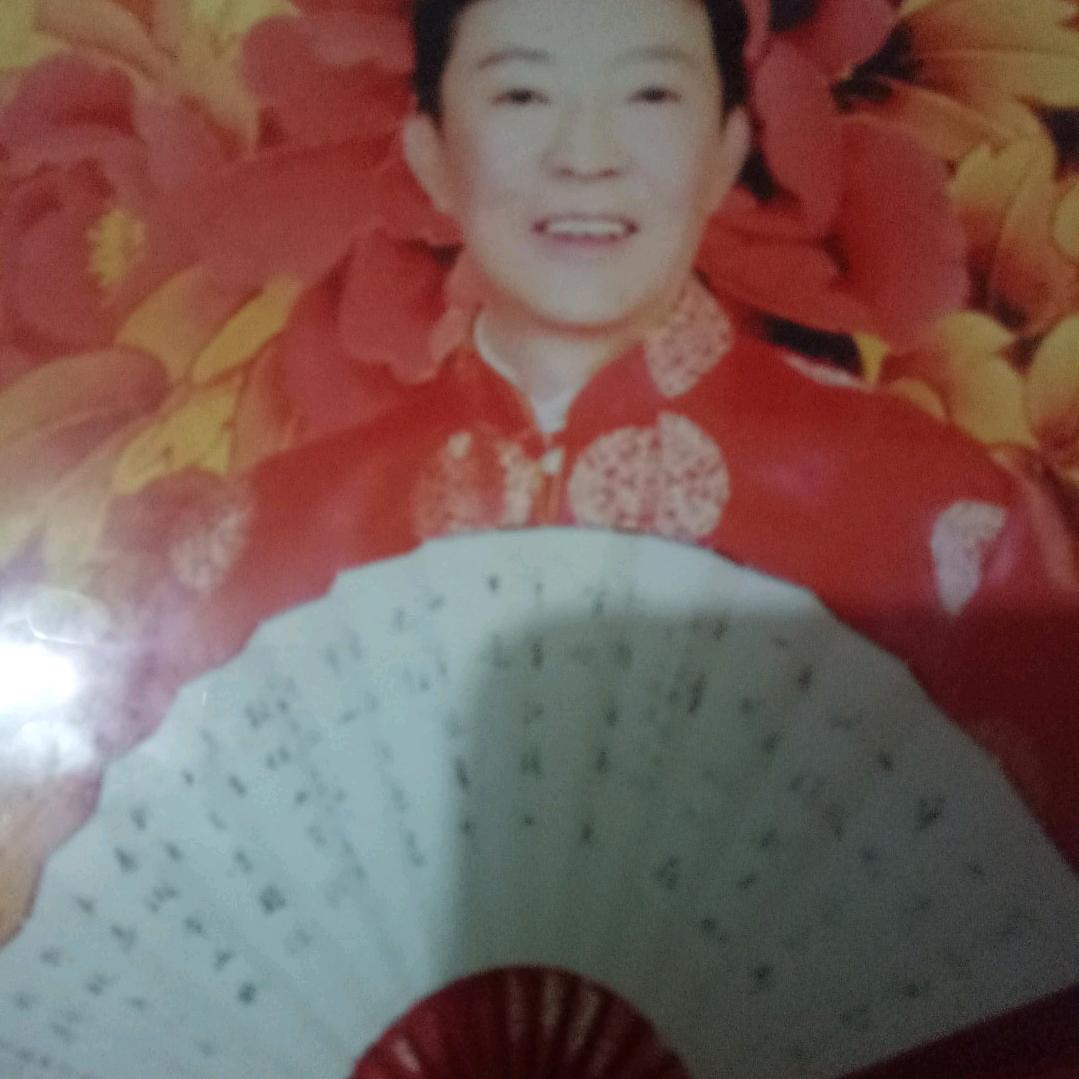 王忠和住在廣電宛智園8棟1602號聯係電