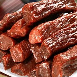 乌兰布统启蒙特产超市曹战