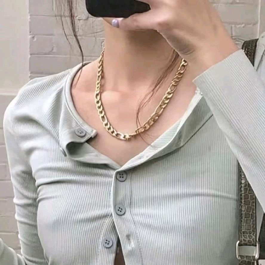莎莎.